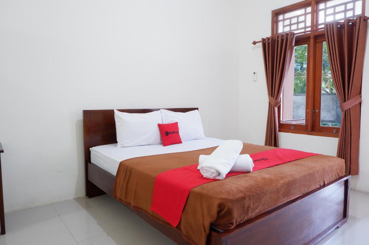 Appartamento Reddoorz At Bale Eja Syariah Senggigi Montongbuwoh Esterno foto